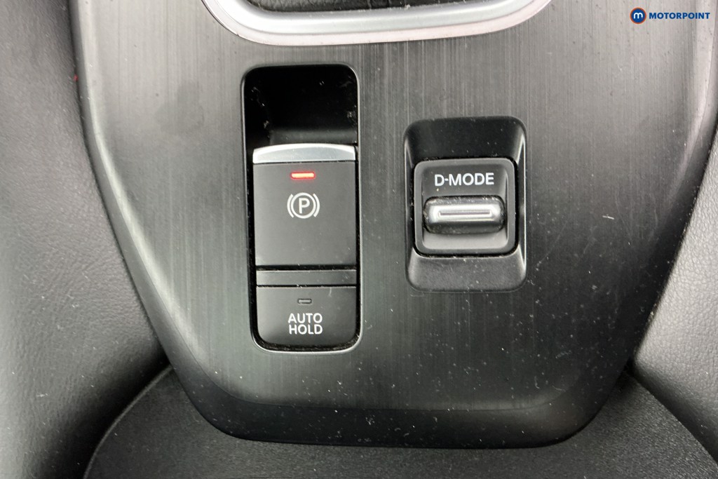 Nissan Qashqai N-Connecta Manual Petrol SUV - Stock Number (1630469) - 18th supplementary image