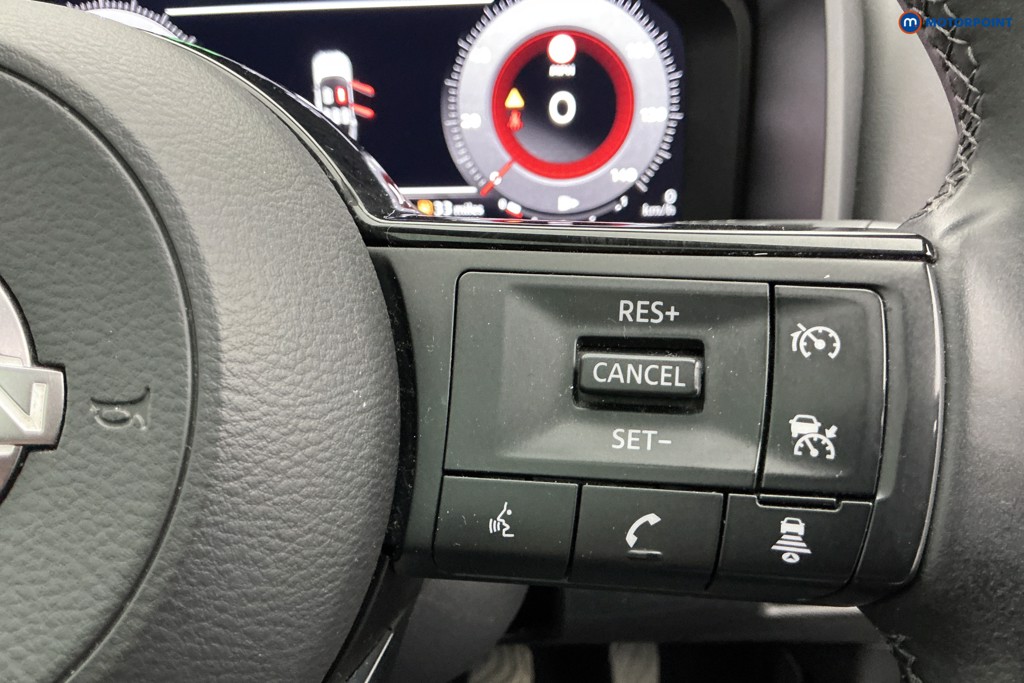 Nissan Qashqai N-Connecta Manual Petrol SUV - Stock Number (1630469) - 25th supplementary image