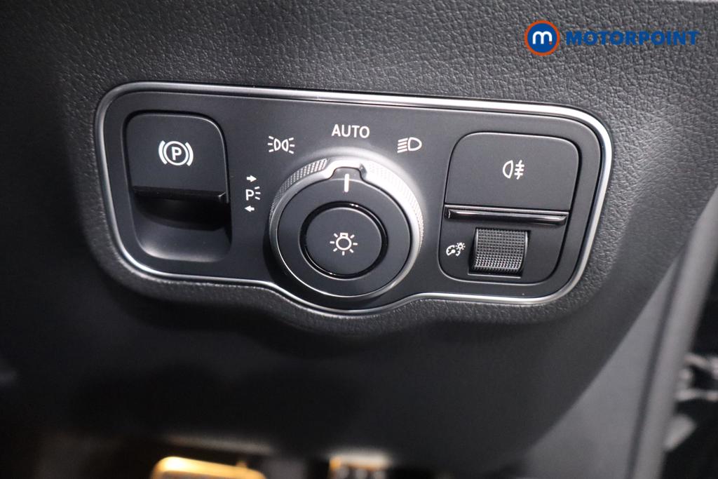 Mercedes-Benz GLA Amg Line Automatic Petrol SUV - Stock Number (1630712) - 15th supplementary image