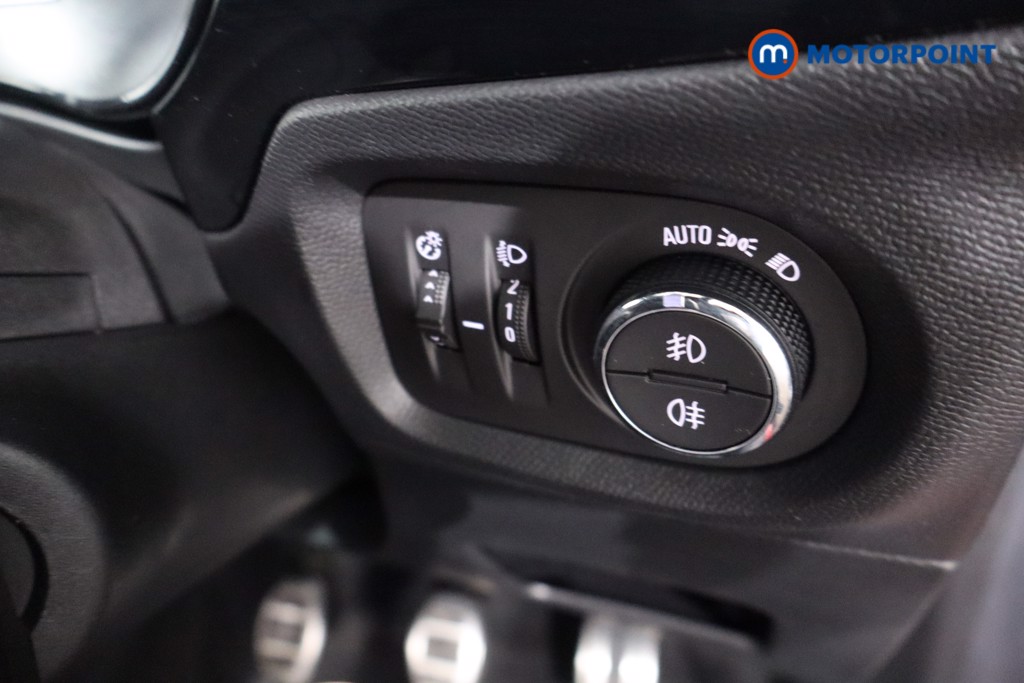 Vauxhall Corsa GS Manual Petrol Hatchback - Stock Number (1631308) - 17th supplementary image