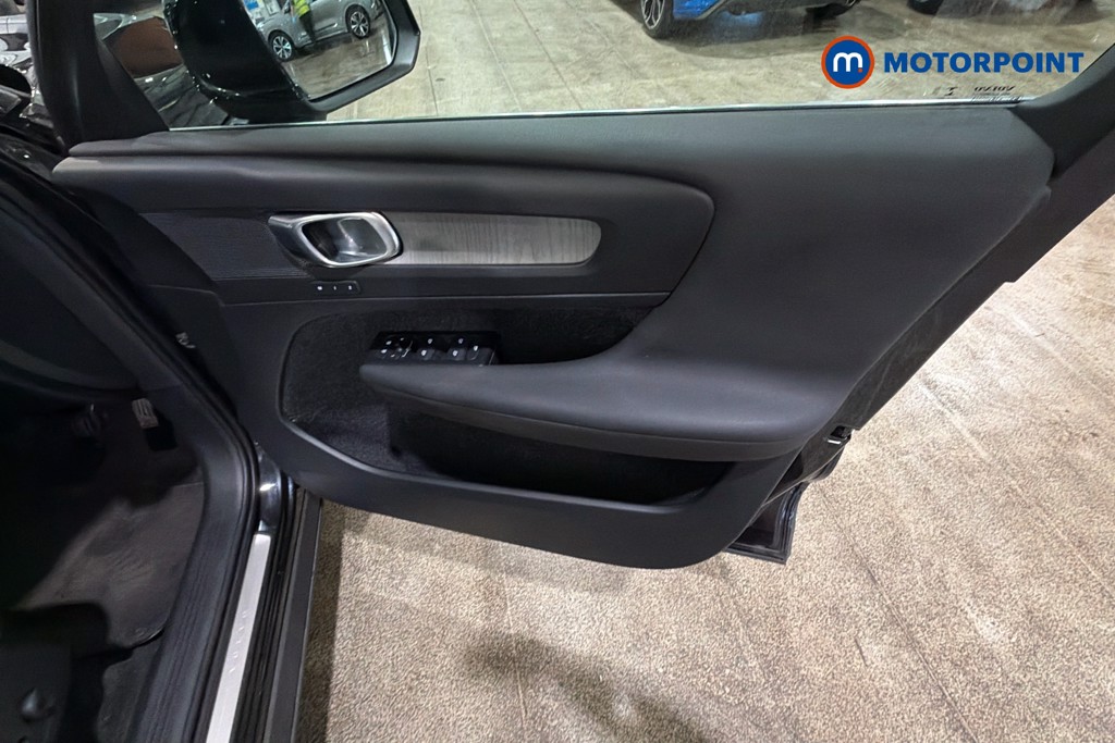 Volvo Xc40 Inscription Manual Petrol SUV - Stock Number (1631356) - 19th supplementary image