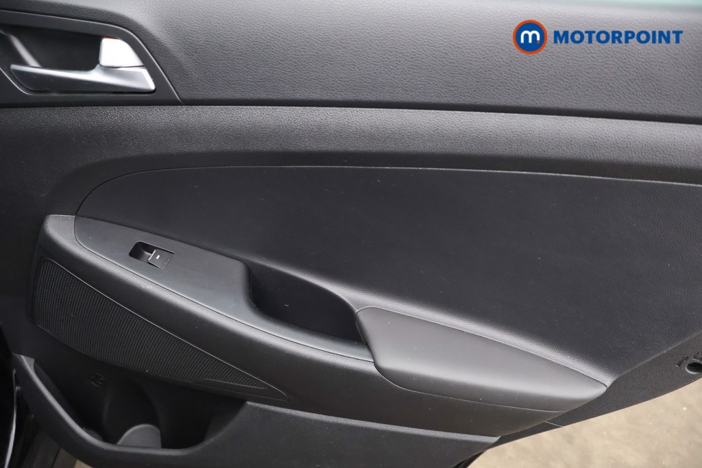 Hyundai Tucson Se Nav Manual Petrol SUV - Stock Number (1631662) - 16th supplementary image