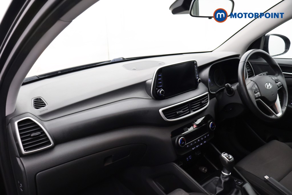 Hyundai Tucson Se Nav Manual Petrol SUV - Stock Number (1631662) - 17th supplementary image