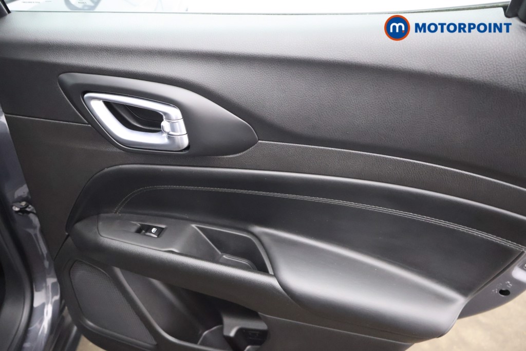 Jeep Compass Altitude Automatic Petrol SUV - Stock Number (1632043) - 16th supplementary image