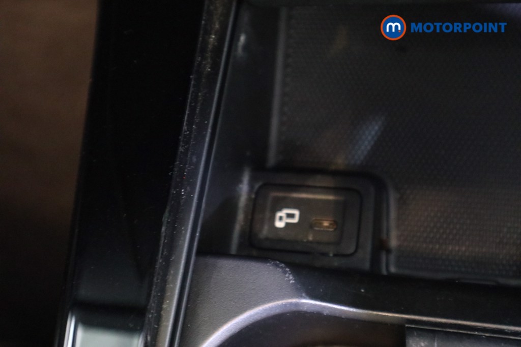 Mercedes-Benz CLA Amg Line Automatic Petrol Coupe - Stock Number (1632465) - 9th supplementary image