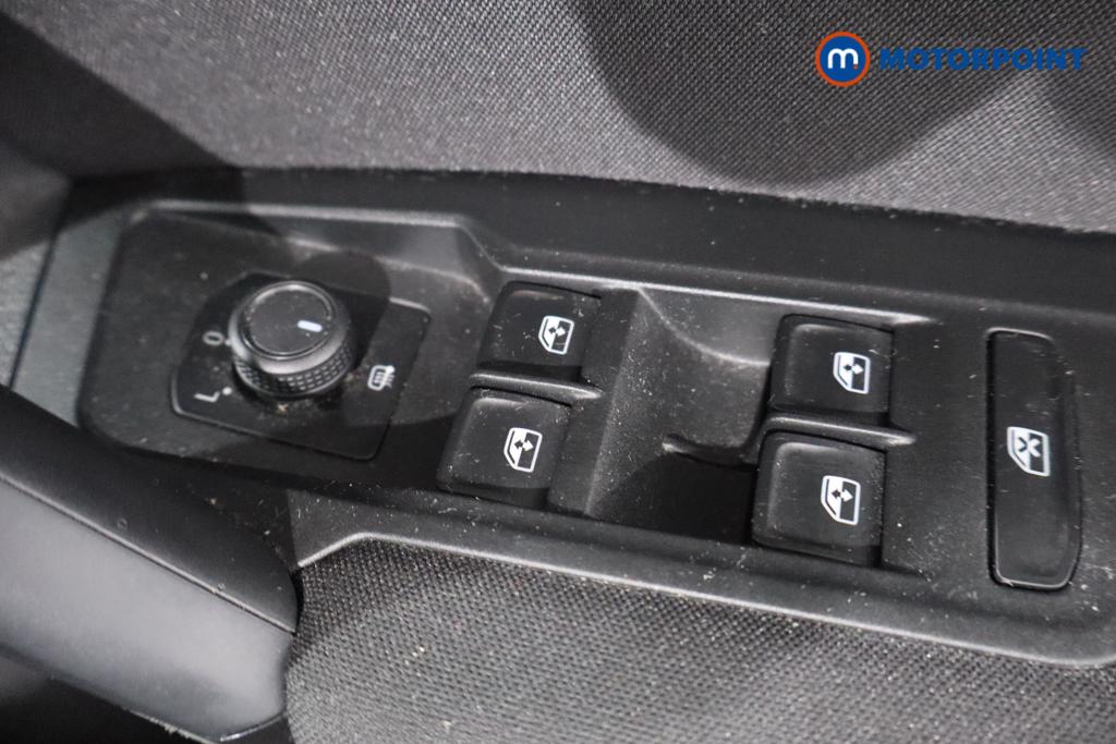 Volkswagen Tiguan Life Automatic Petrol SUV - Stock Number (1632661) - 10th supplementary image