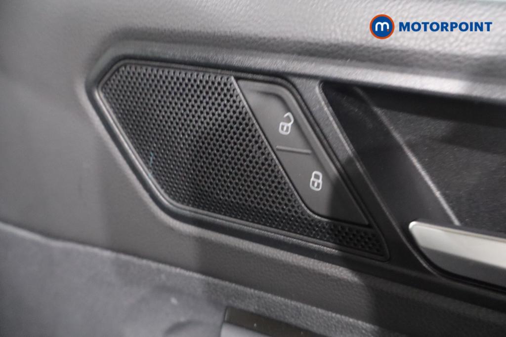 Volkswagen Tiguan Life Automatic Petrol SUV - Stock Number (1632661) - 11th supplementary image
