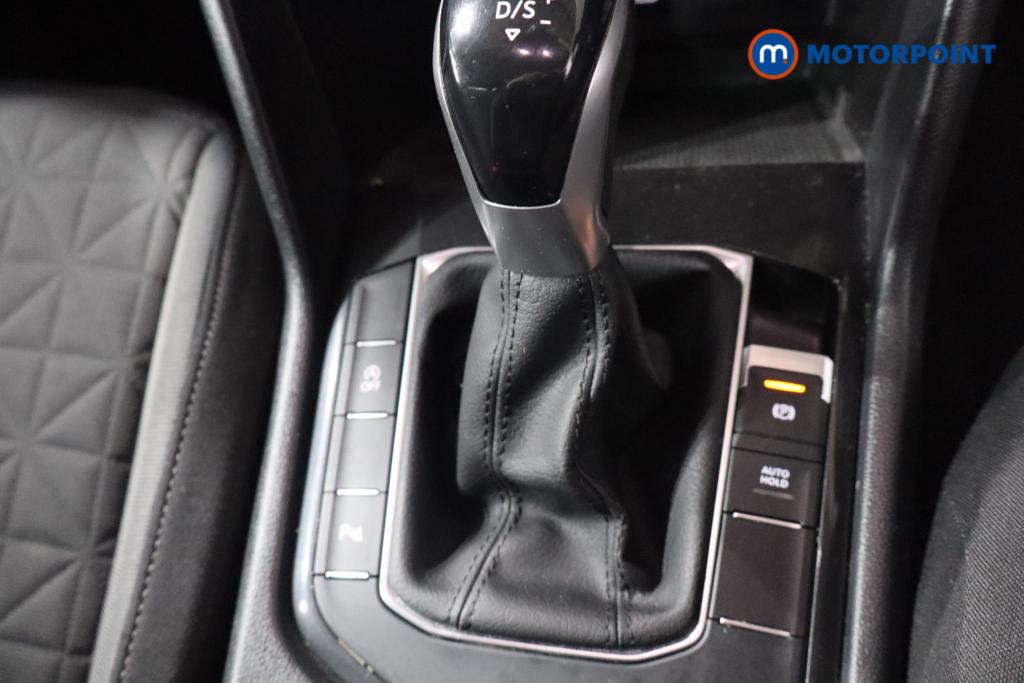 Volkswagen Tiguan Life Automatic Petrol SUV - Stock Number (1632661) - 18th supplementary image