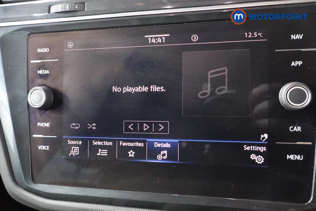 Volkswagen Tiguan Life Automatic Petrol SUV - Stock Number (1632661) - 20th supplementary image