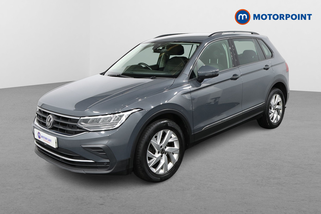 Volkswagen Tiguan Life Automatic Petrol SUV - Stock Number (1632661) - Passenger side front corner