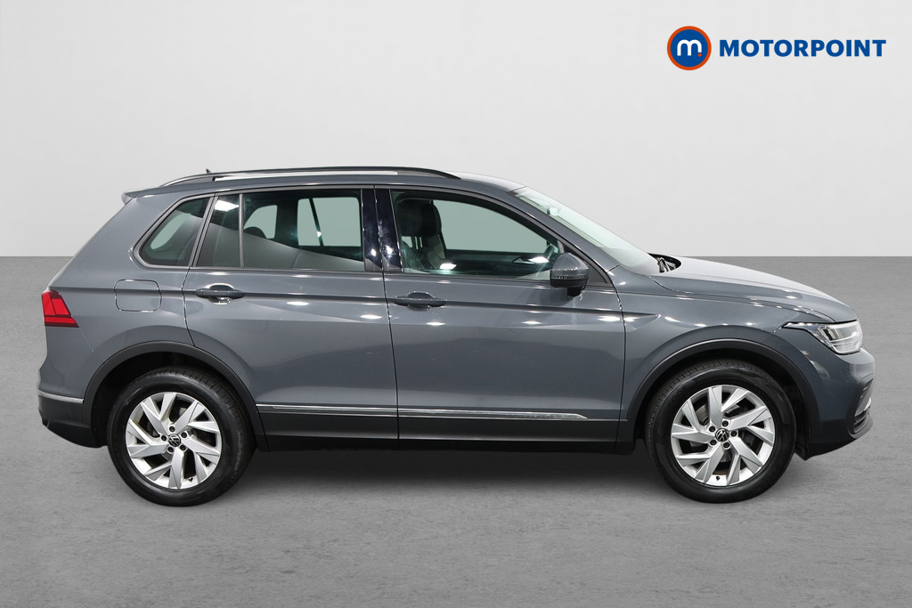 Volkswagen Tiguan Life Automatic Petrol SUV - Stock Number (1632661) - Drivers side