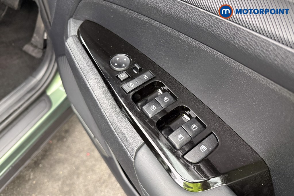 KIA Sportage 3 Automatic Petrol-Electric Hybrid SUV - Stock Number (1633203) - 16th supplementary image