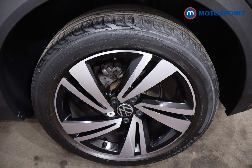 Volkswagen T-Roc R-Line Manual Petrol SUV - Stock Number (1633300) - 12th supplementary image