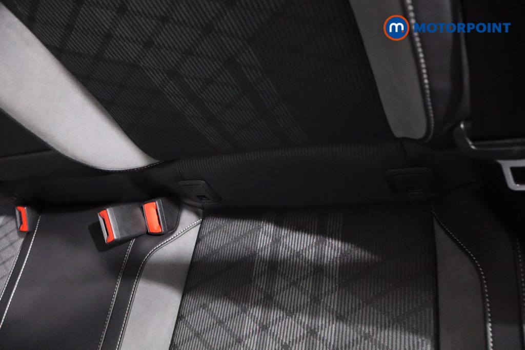 Volkswagen T-Roc R-Line Manual Petrol SUV - Stock Number (1633300) - 29th supplementary image