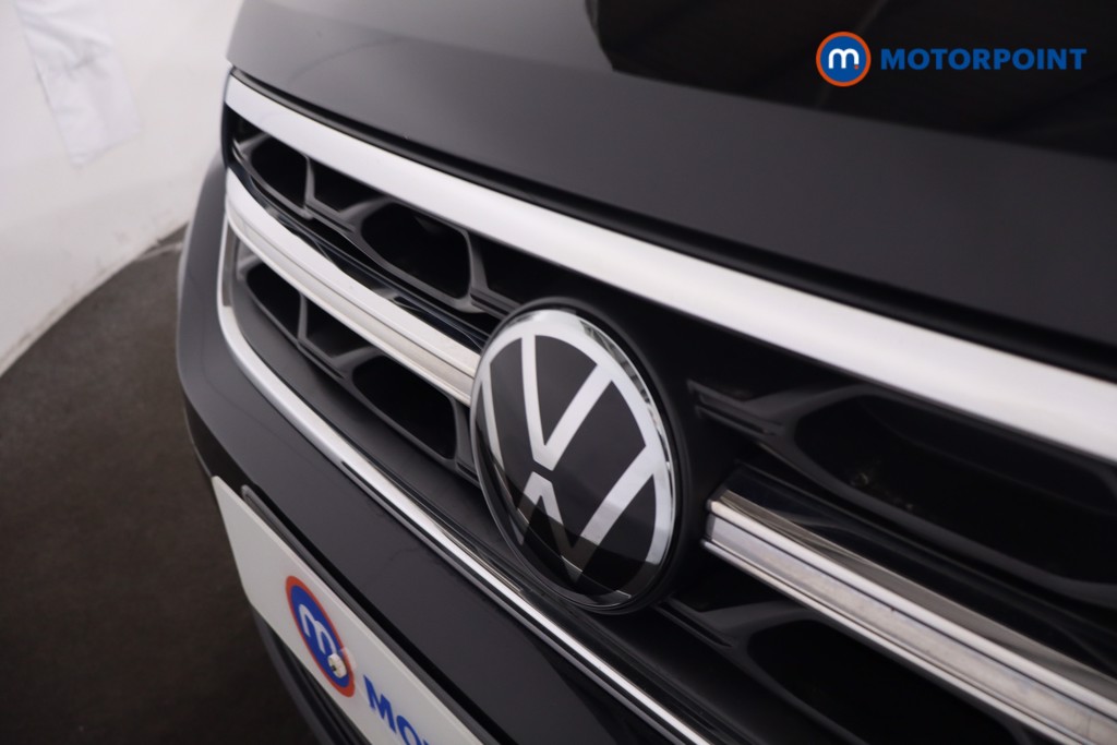 Volkswagen T-Roc R-Line Manual Petrol SUV - Stock Number (1633300) - 34th supplementary image