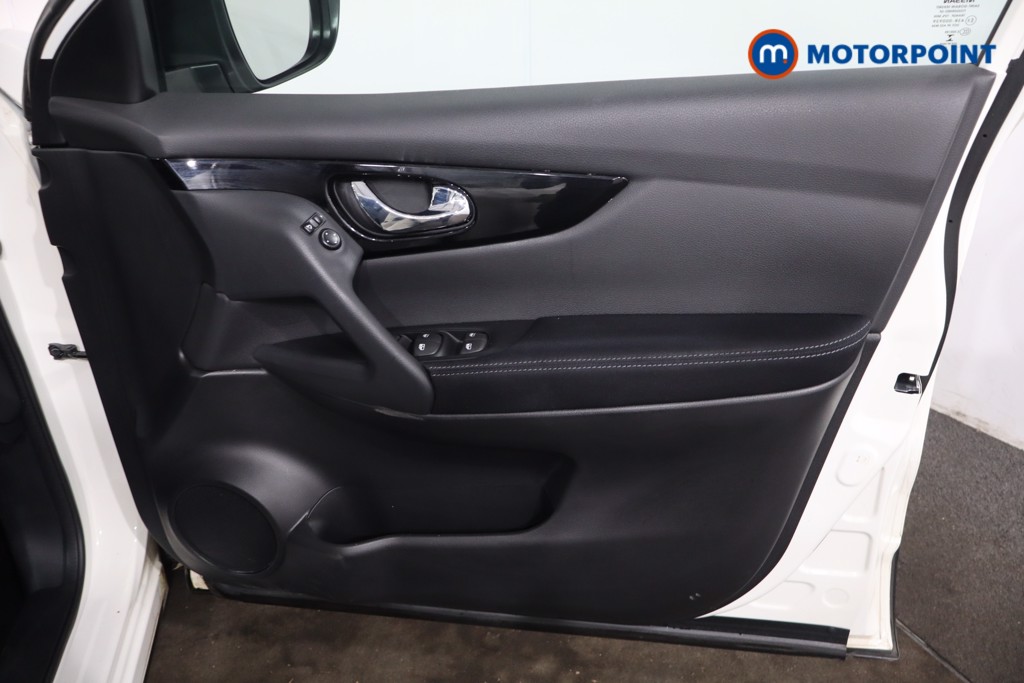 Nissan Qashqai Acenta Premium Manual Petrol SUV - Stock Number (1633351) - 23rd supplementary image