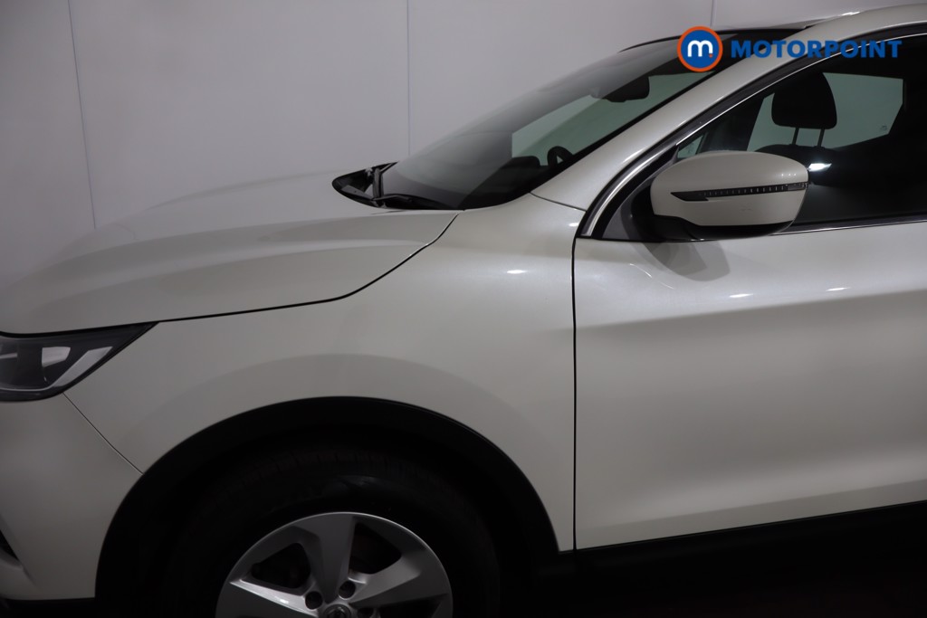 Nissan Qashqai Acenta Premium Manual Petrol SUV - Stock Number (1633351) - 27th supplementary image