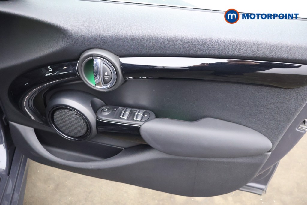 Mini Hatchback Cooper S Sport Manual Petrol Hatchback - Stock Number (1633387) - 11th supplementary image