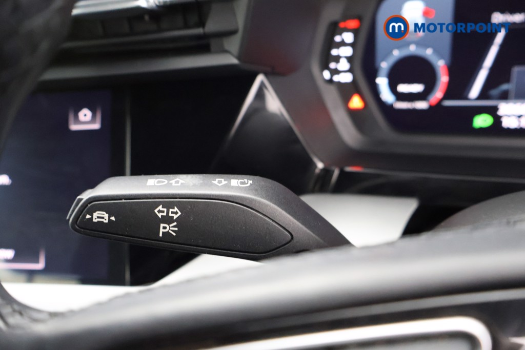 Audi A3 Technik Manual Petrol Hatchback - Stock Number (1633395) - 5th supplementary image