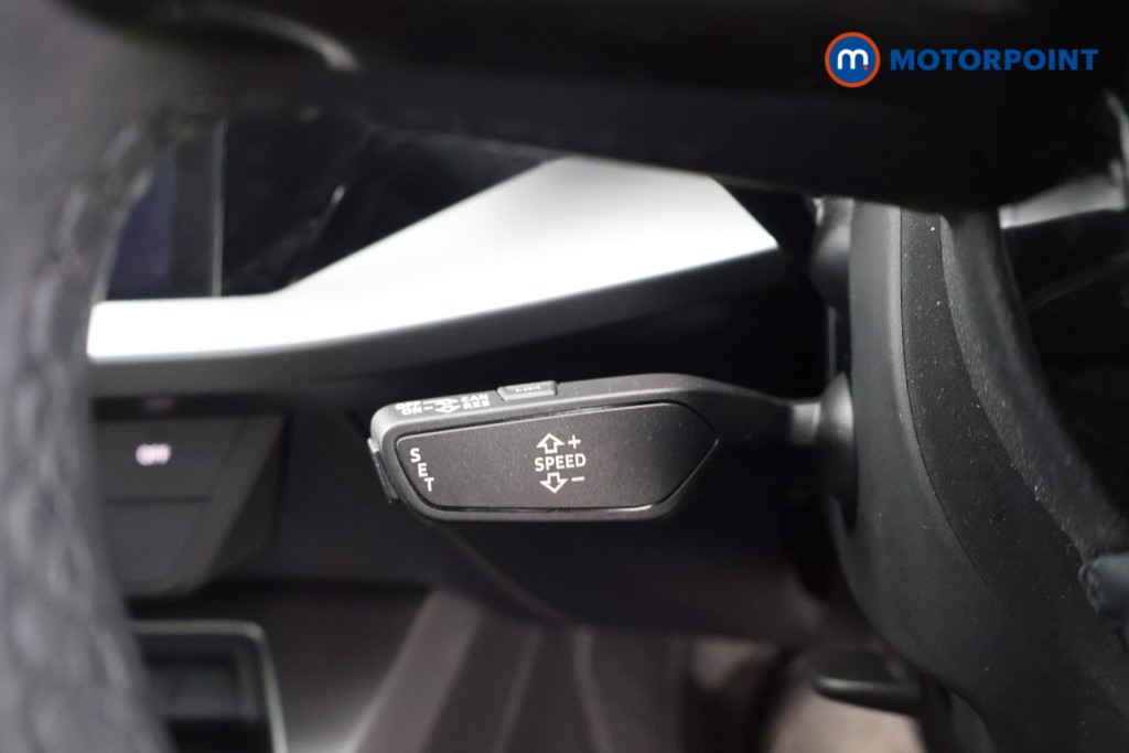 Audi A3 Technik Manual Petrol Hatchback - Stock Number (1633395) - 7th supplementary image