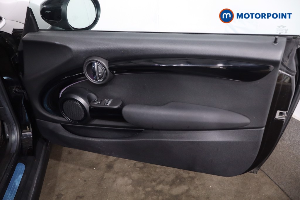 Mini Hatchback Cooper S Level 2 Automatic Electric Hatchback - Stock Number (1634165) - 25th supplementary image