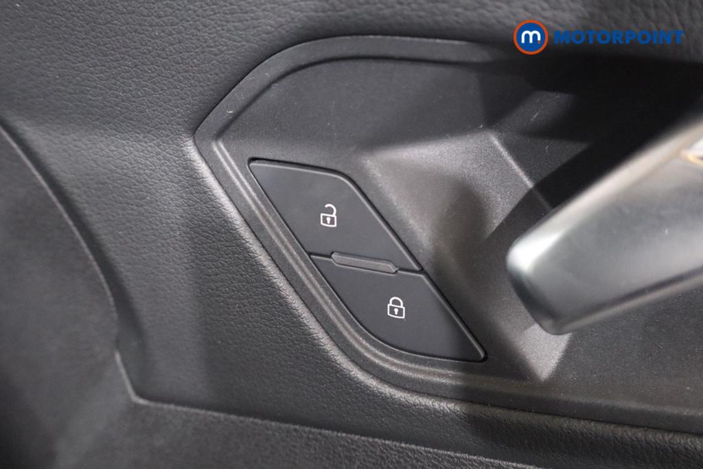 Audi Q3 S Line Automatic Petrol SUV - Stock Number (1599516) - 5th supplementary image