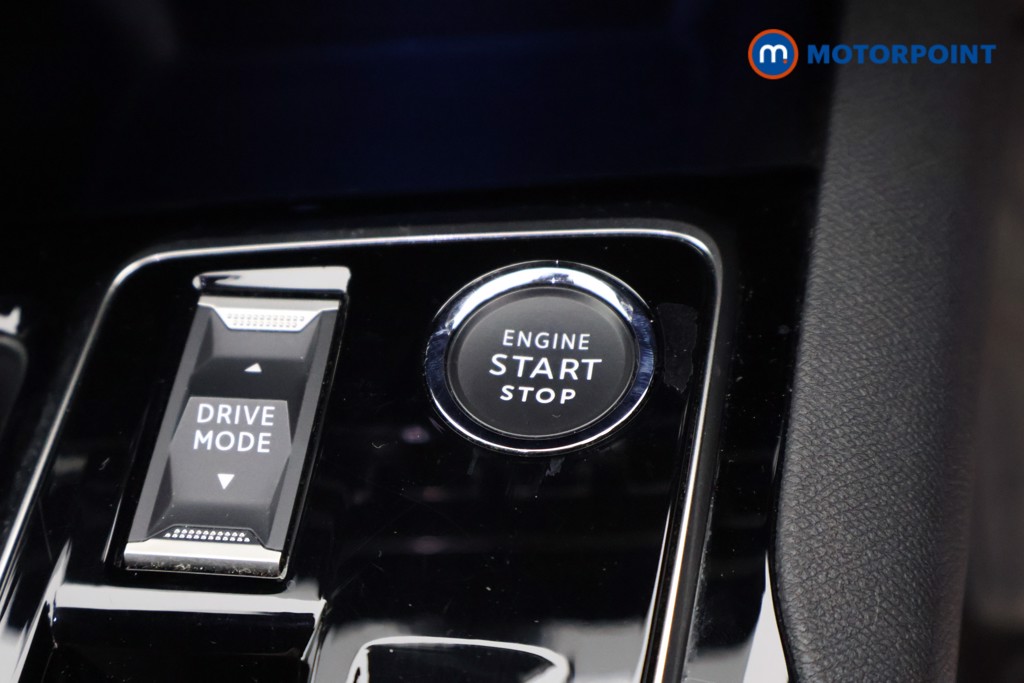 Peugeot 3008 Allure Automatic Petrol Plug-In Hybrid SUV - Stock Number (1610610) - 13th supplementary image