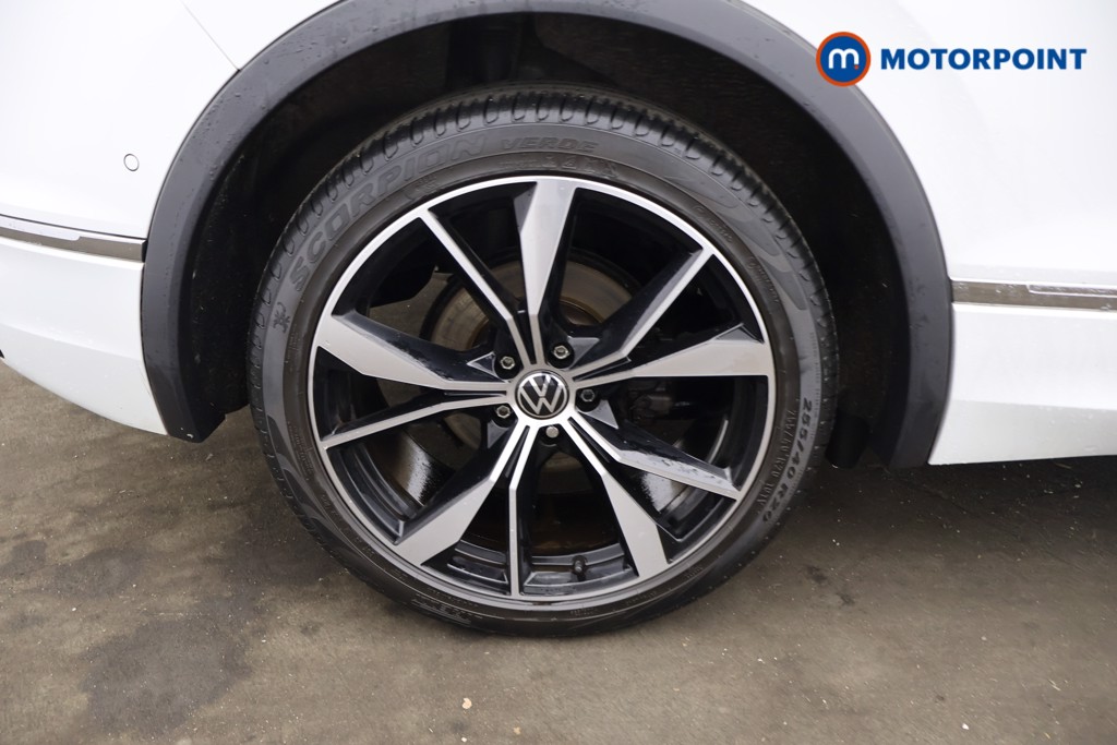 Volkswagen Tiguan R-Line Automatic Diesel SUV - Stock Number (1614899) - 2nd supplementary image