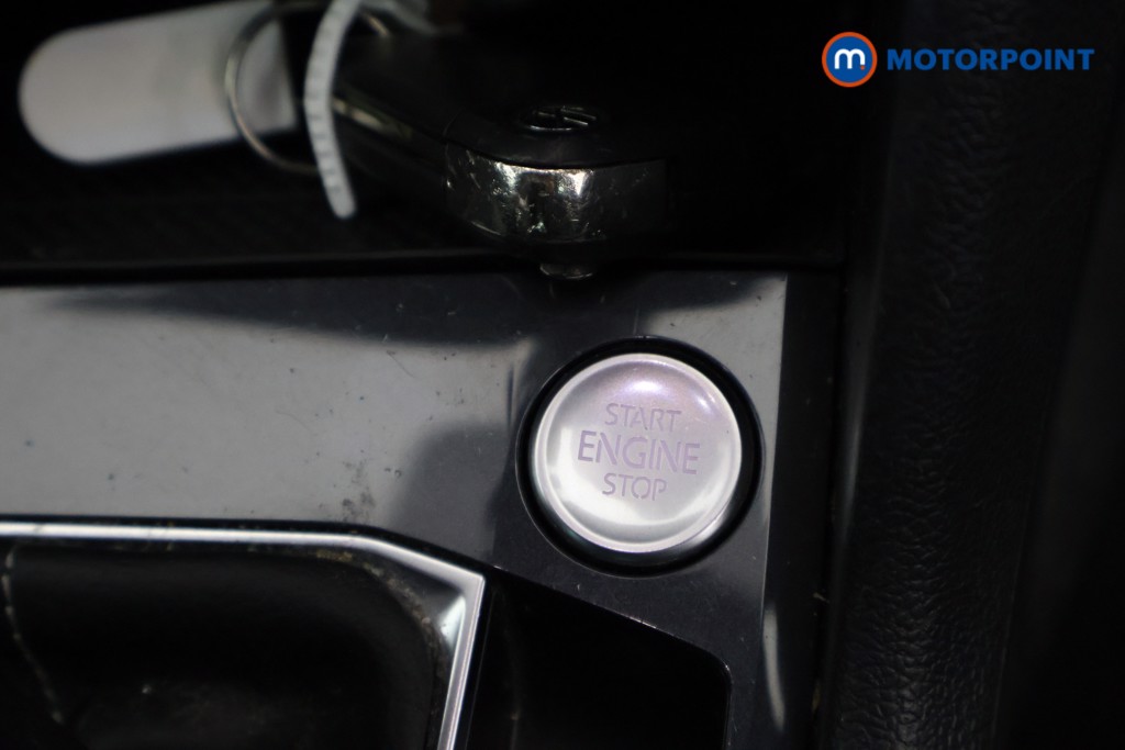 Volkswagen Tiguan R-Line Automatic Diesel SUV - Stock Number (1614899) - 11th supplementary image