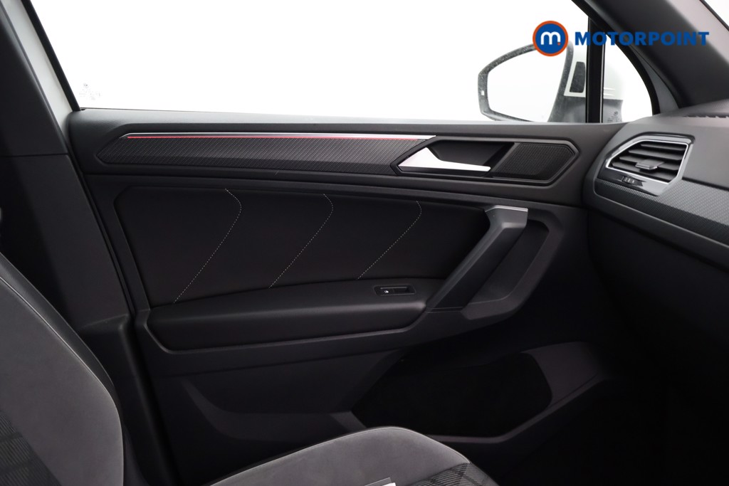 Volkswagen Tiguan R-Line Automatic Diesel SUV - Stock Number (1614899) - 15th supplementary image