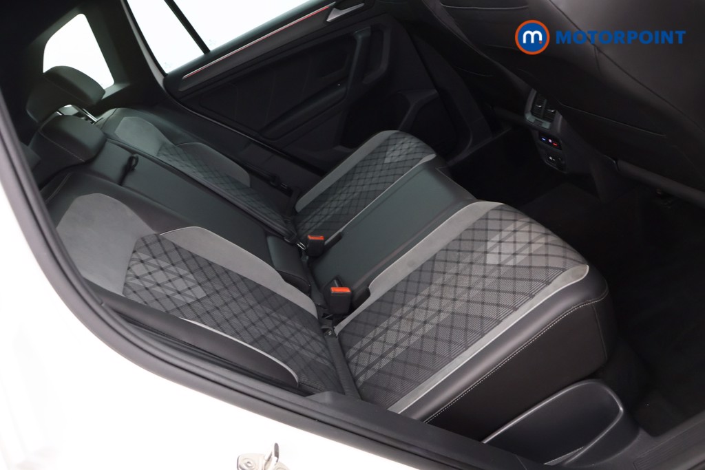 Volkswagen Tiguan R-Line Automatic Diesel SUV - Stock Number (1614899) - 22nd supplementary image
