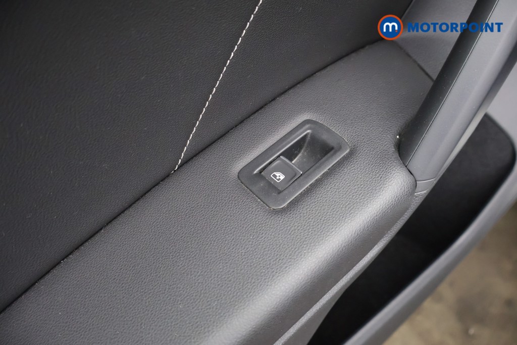 Volkswagen Tiguan R-Line Automatic Diesel SUV - Stock Number (1614899) - 29th supplementary image