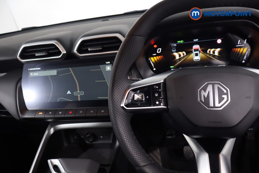 Mg Motor Uk ZS Trophy Automatic Petrol-Electric Hybrid SUV - Stock Number (1617841) - 20th supplementary image