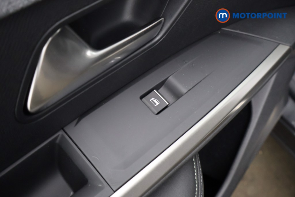 Peugeot 3008 GT Automatic Petrol SUV - Stock Number (1622679) - 33rd supplementary image