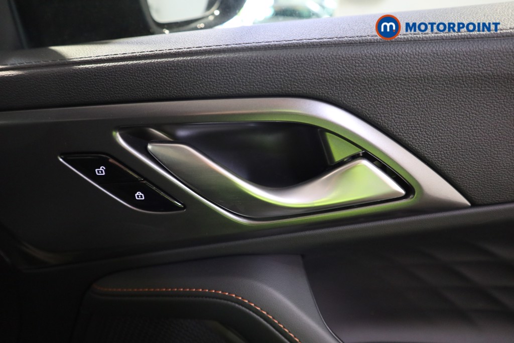 Mg Motor Uk HS SE Automatic Petrol-Electric Hybrid SUV - Stock Number (1622954) - 15th supplementary image