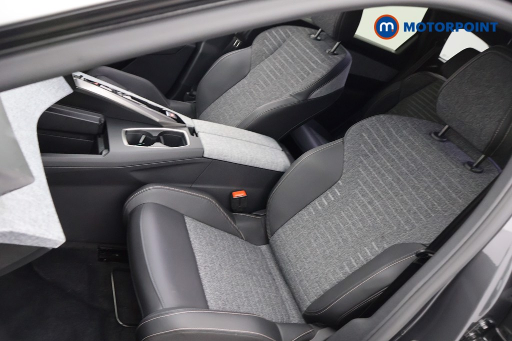 Peugeot 5008 Allure Automatic Petrol SUV - Stock Number (1624305) - 32nd supplementary image