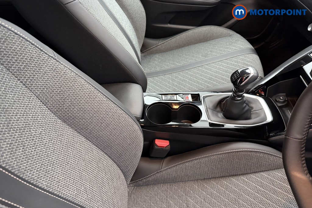 Peugeot 208 Allure Manual Petrol Hatchback - Stock Number (1624793) - 13th supplementary image