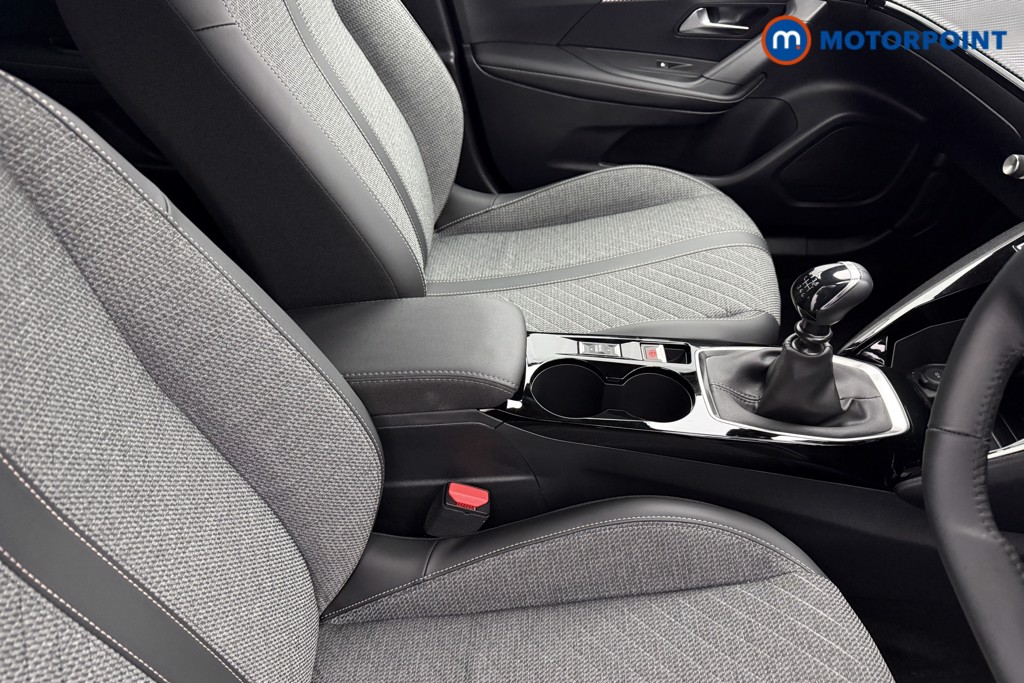 Peugeot 2008 Allure Manual Petrol SUV - Stock Number (1624880) - 13th supplementary image