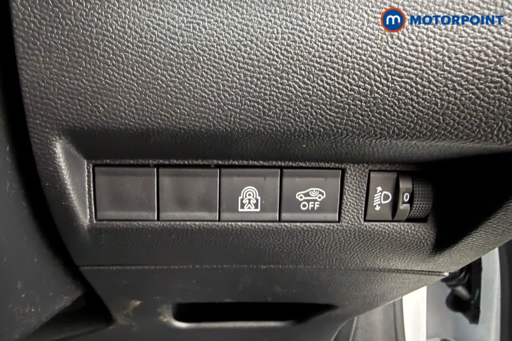 Peugeot 208 Allure Manual Petrol Hatchback - Stock Number (1624931) - 5th supplementary image
