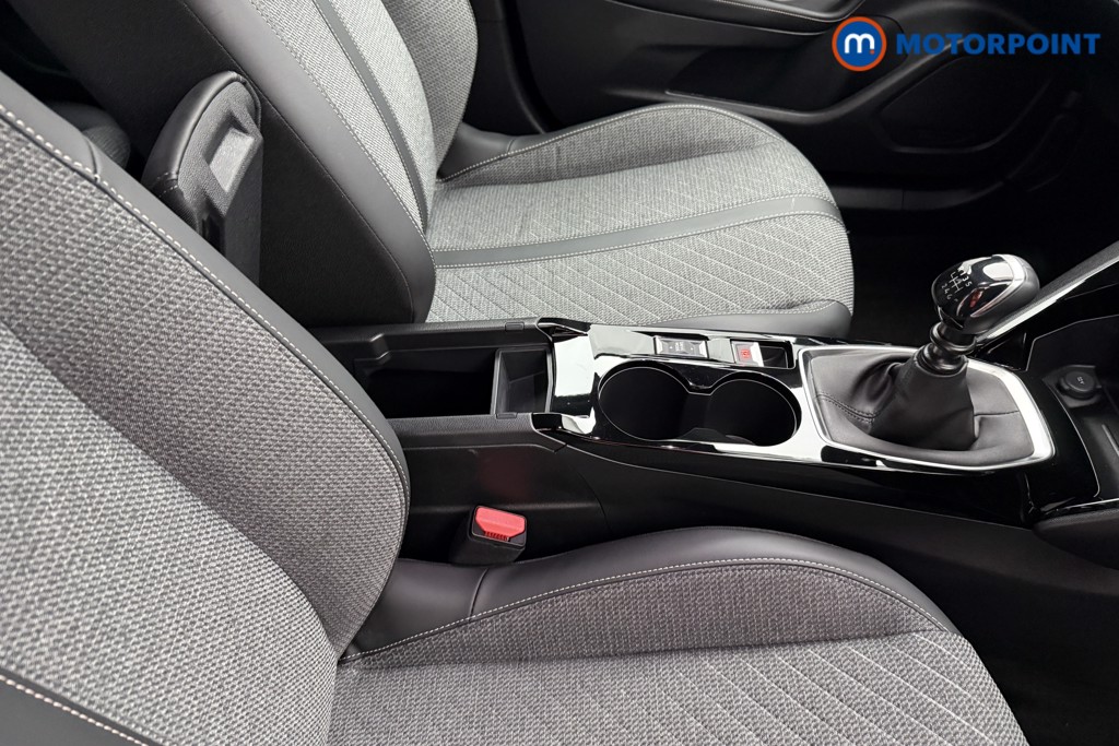 Peugeot 2008 Allure Manual Petrol SUV - Stock Number (1624950) - 12th supplementary image