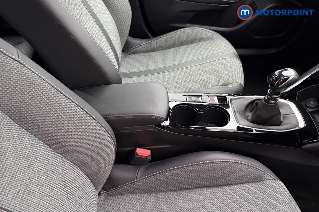 Peugeot 2008 Allure Manual Petrol SUV - Stock Number (1624950) - 13th supplementary image