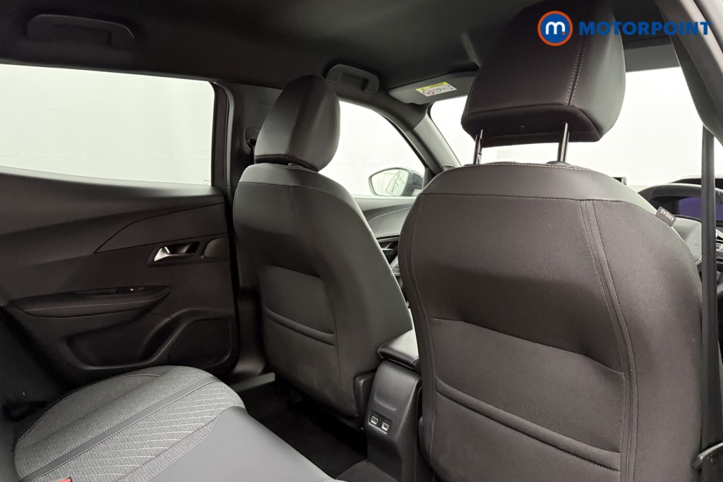 Peugeot 2008 Allure Manual Petrol SUV - Stock Number (1624950) - 18th supplementary image