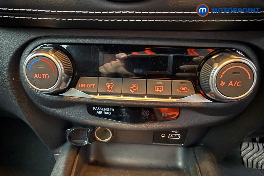 Nissan Juke N-Connecta Automatic Petrol-Electric Hybrid SUV - Stock Number (1626232) - 10th supplementary image