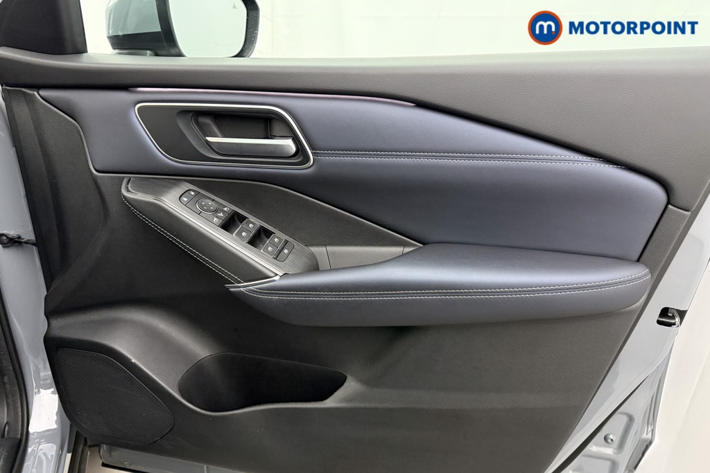 Nissan Qashqai Tekna Manual Petrol SUV - Stock Number (1626691) - 13th supplementary image