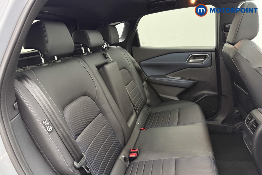 Nissan Qashqai Tekna Manual Petrol SUV - Stock Number (1626691) - 16th supplementary image