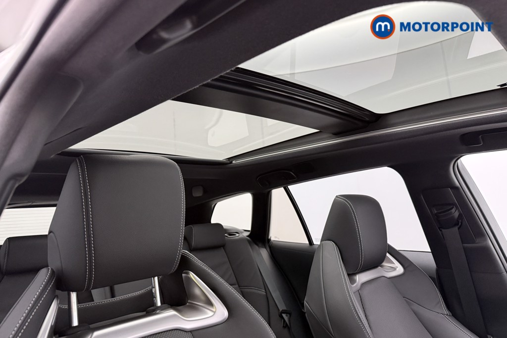 Toyota Corolla Excel Automatic Petrol-Electric Hybrid Estate - Stock Number (1626869) - 20th supplementary image