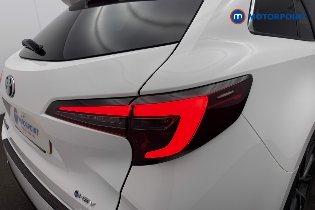 Toyota Corolla Excel Automatic Petrol-Electric Hybrid Estate - Stock Number (1626869) - 21st supplementary image