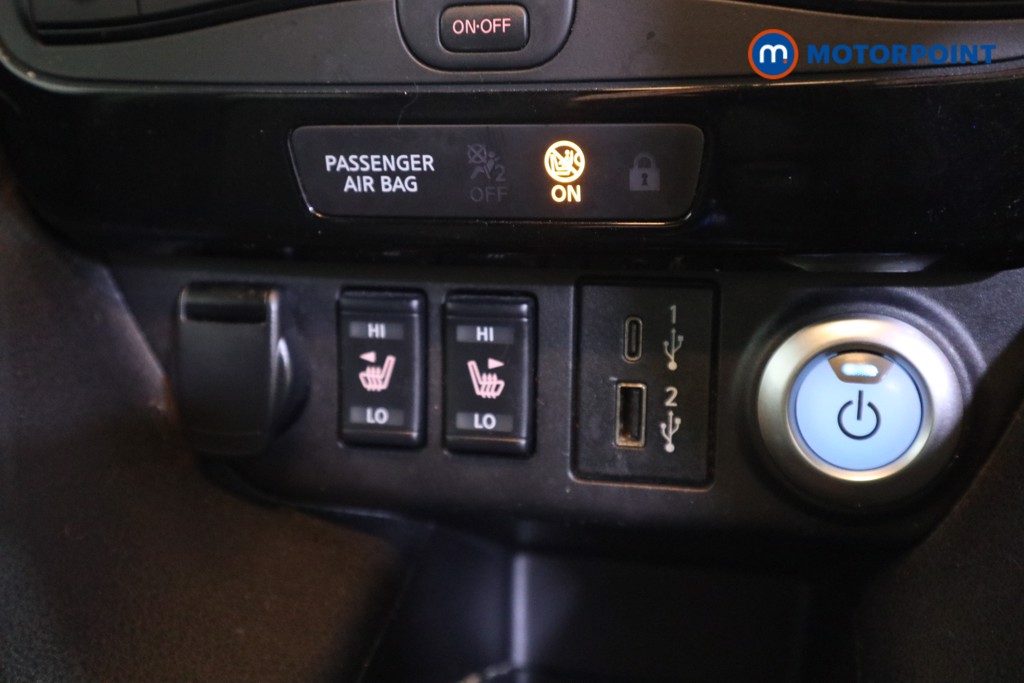 Nissan Leaf N-Connecta Automatic Electric Hatchback - Stock Number (1627902) - 8th supplementary image