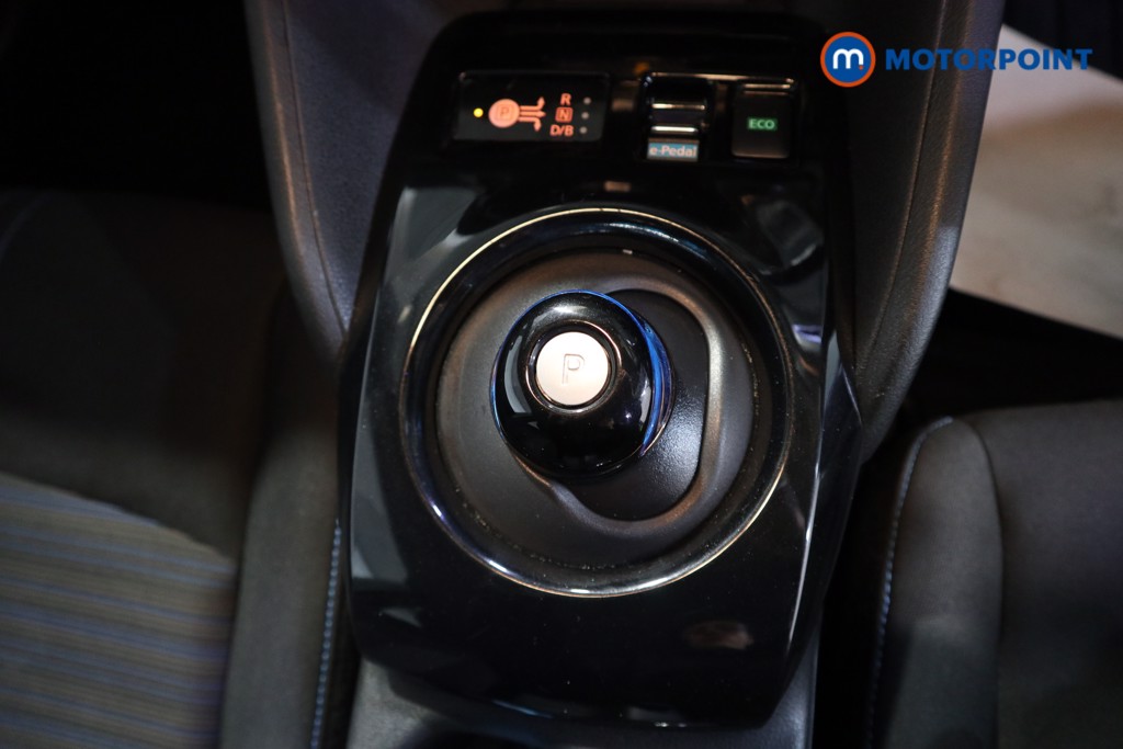 Nissan Leaf N-Connecta Automatic Electric Hatchback - Stock Number (1627902) - 10th supplementary image