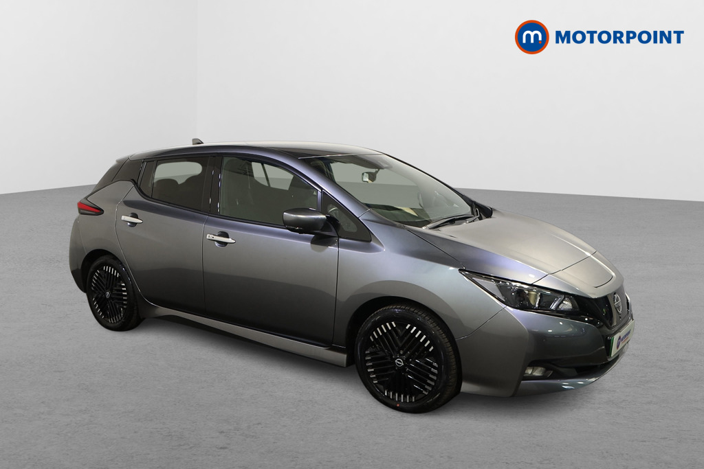 Nissan Leaf N-Connecta Automatic Electric Hatchback - Stock Number (1627902) - Drivers side front corner